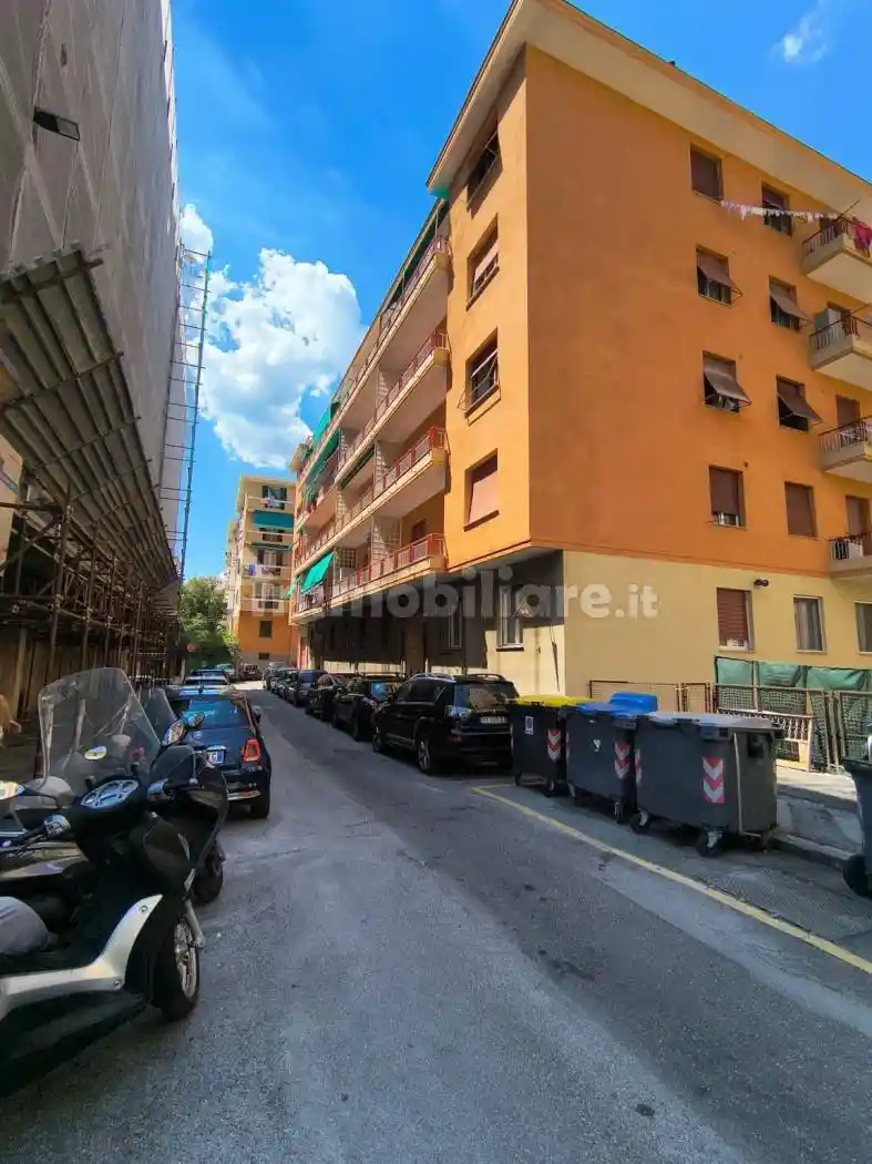 Appartamento in vendita a Genova