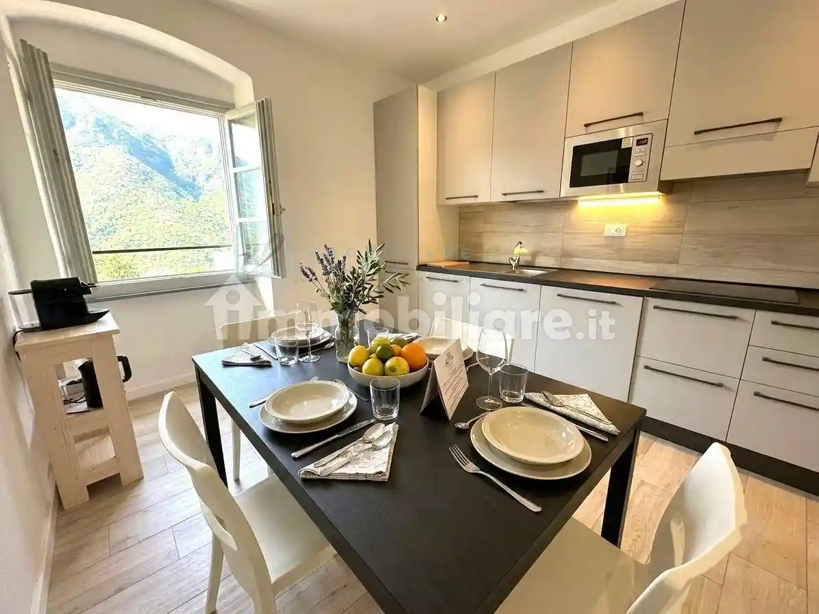 Appartamento in vendita a Castelbianco