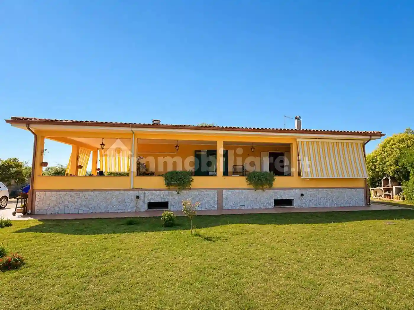 Villa - foto 2