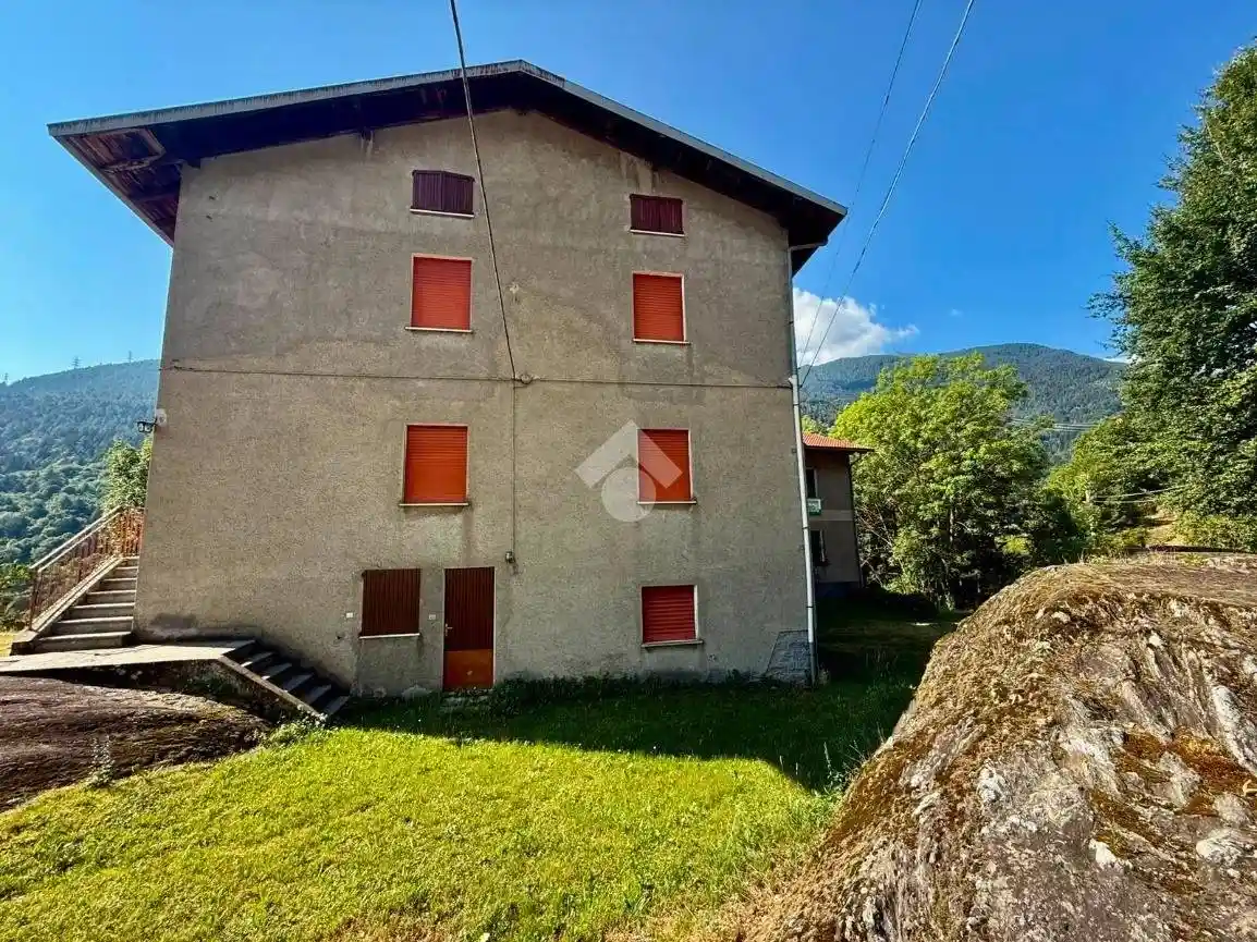 Casa indipendente in vendita a Edolo