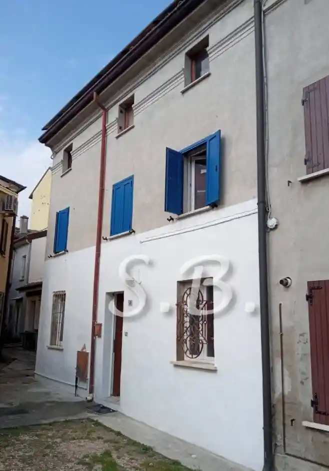 Casa indipendente in vendita a Borgo Virgilio
