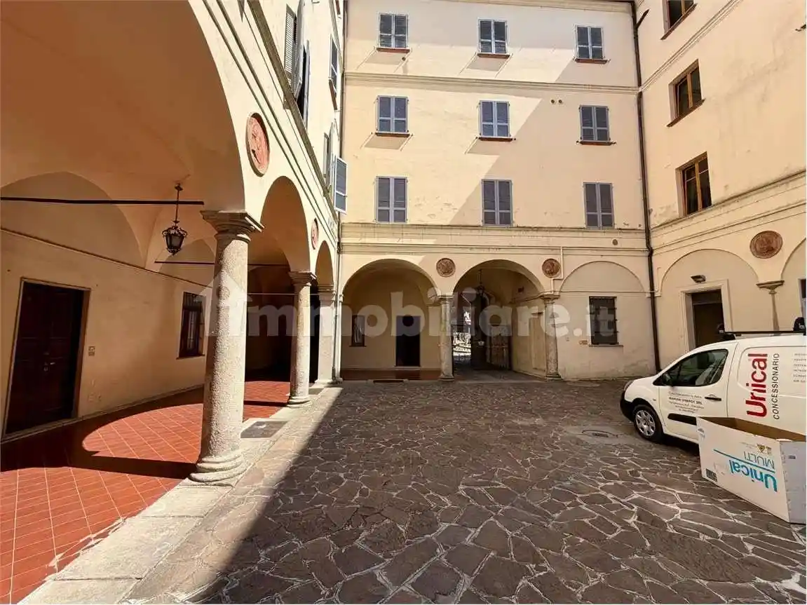 Appartamento in vendita a Piacenza