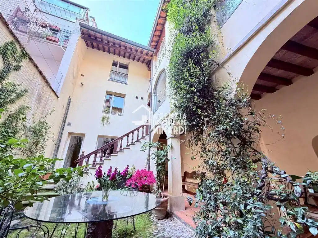 Casa indipendente in vendita a Faenza
