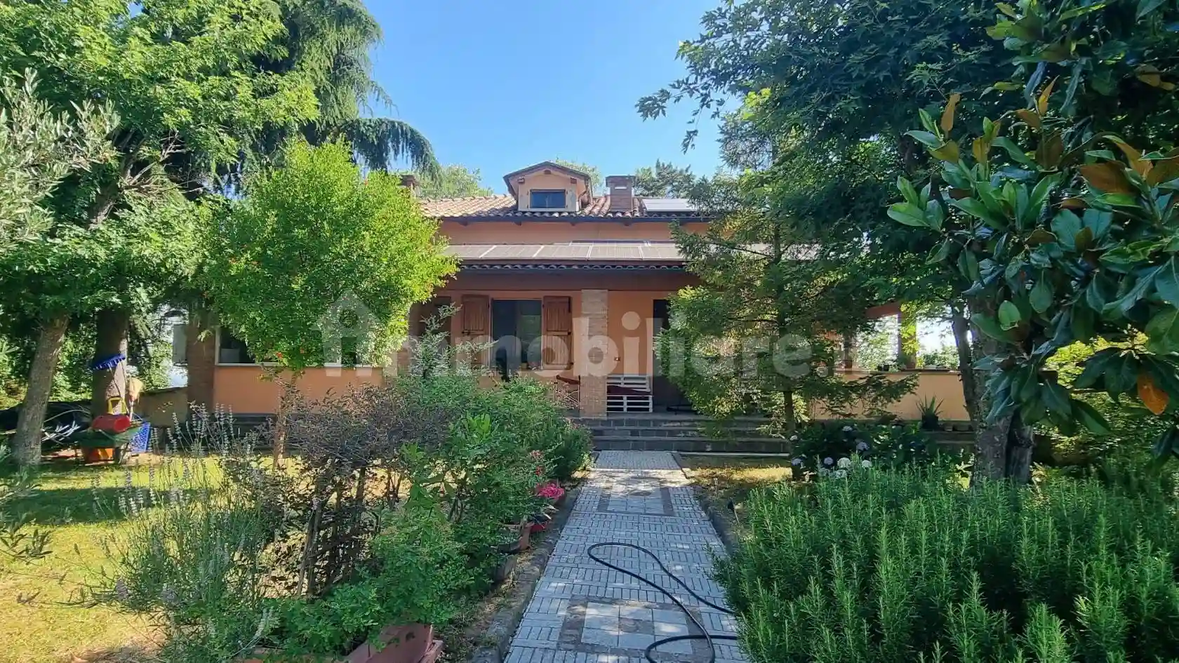 Villa - foto 2
