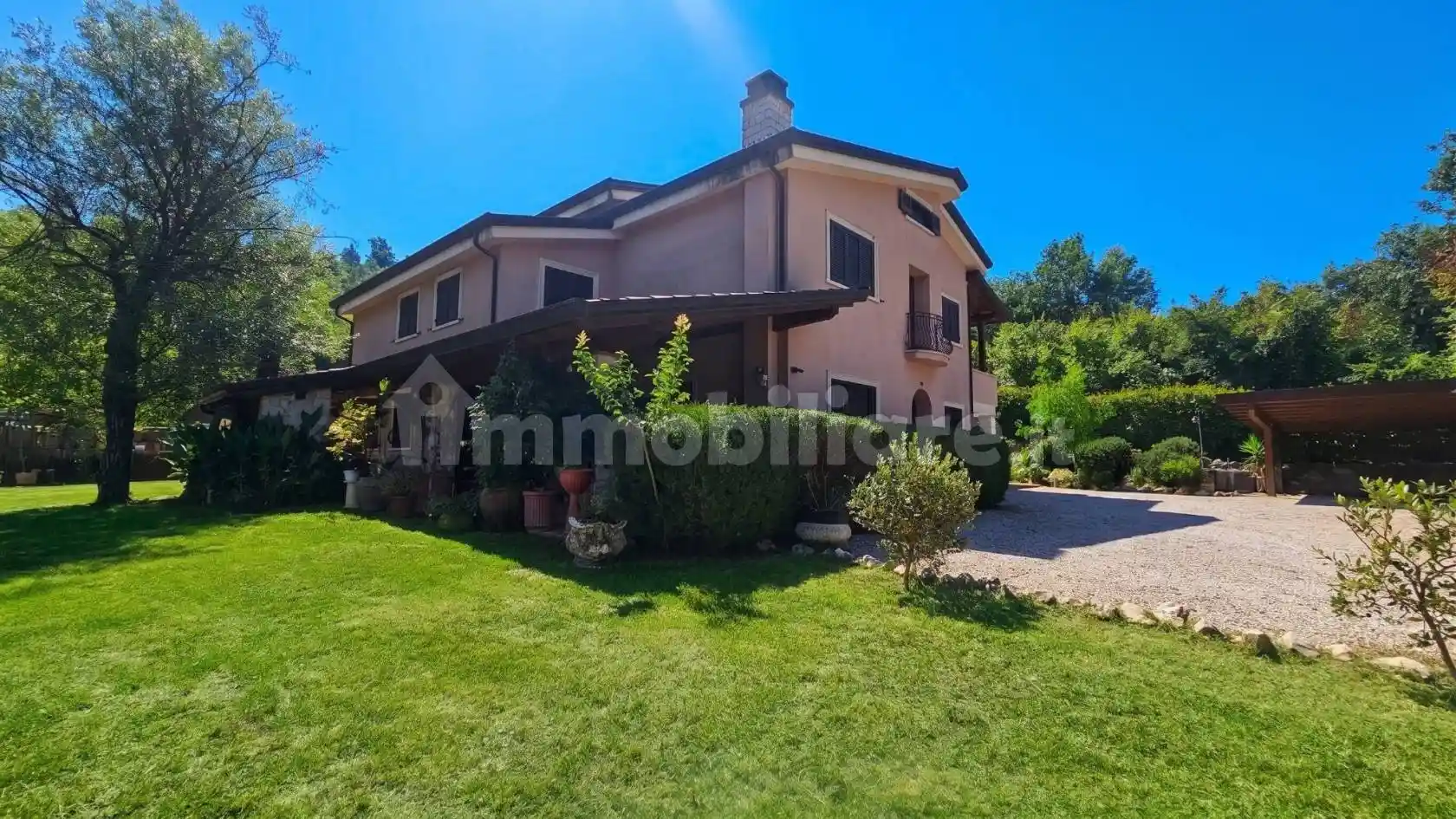 Villa in affitto a Frosinone