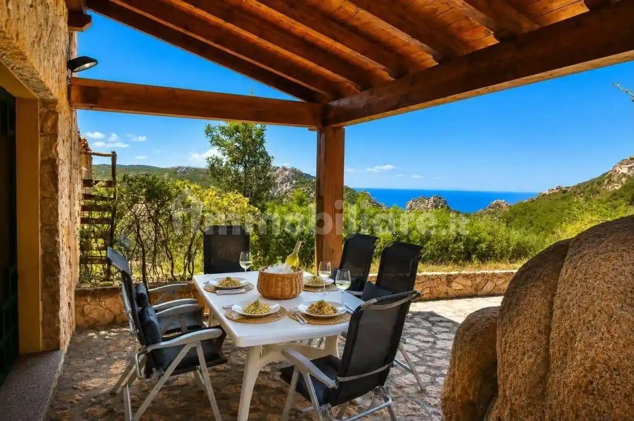 Villa in vendita a Trinità d'Agultu e Vignola