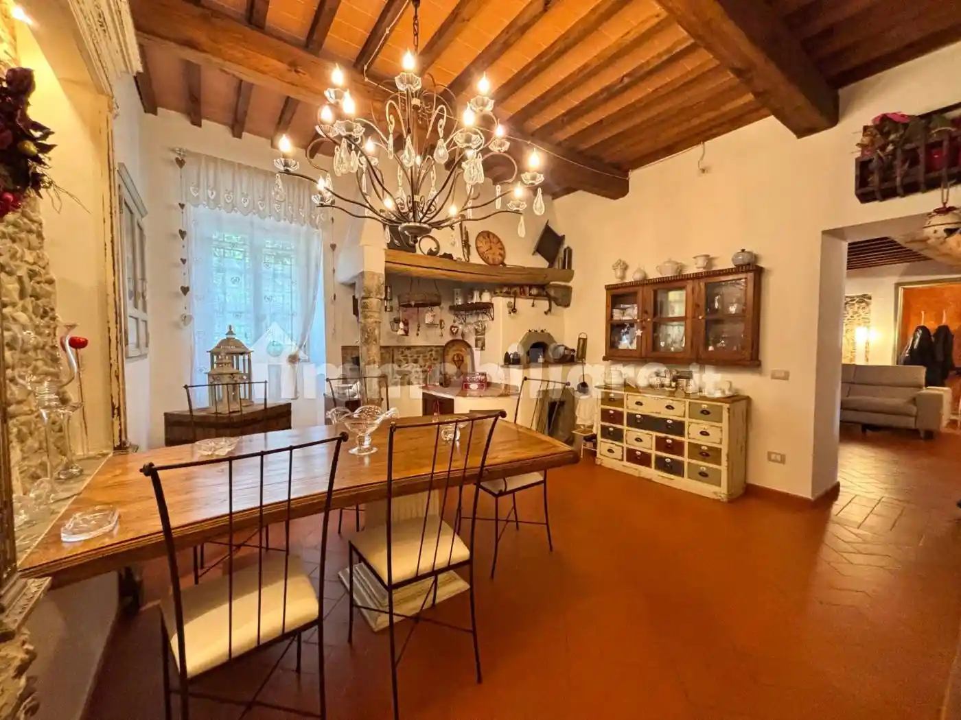 Rustico - Casale in vendita a Prato