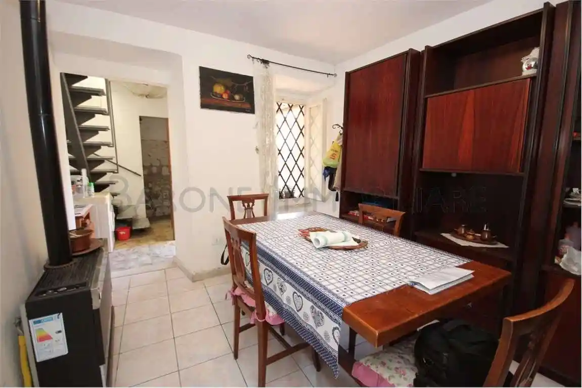 Casa indipendente in vendita a Massa