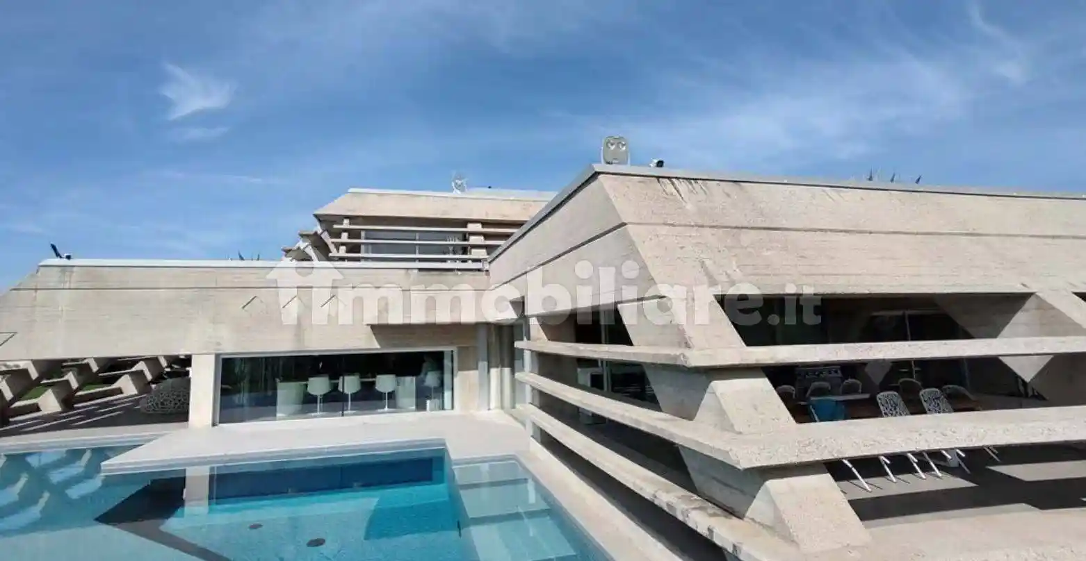 Villa in vendita a Polpenazze del Garda
