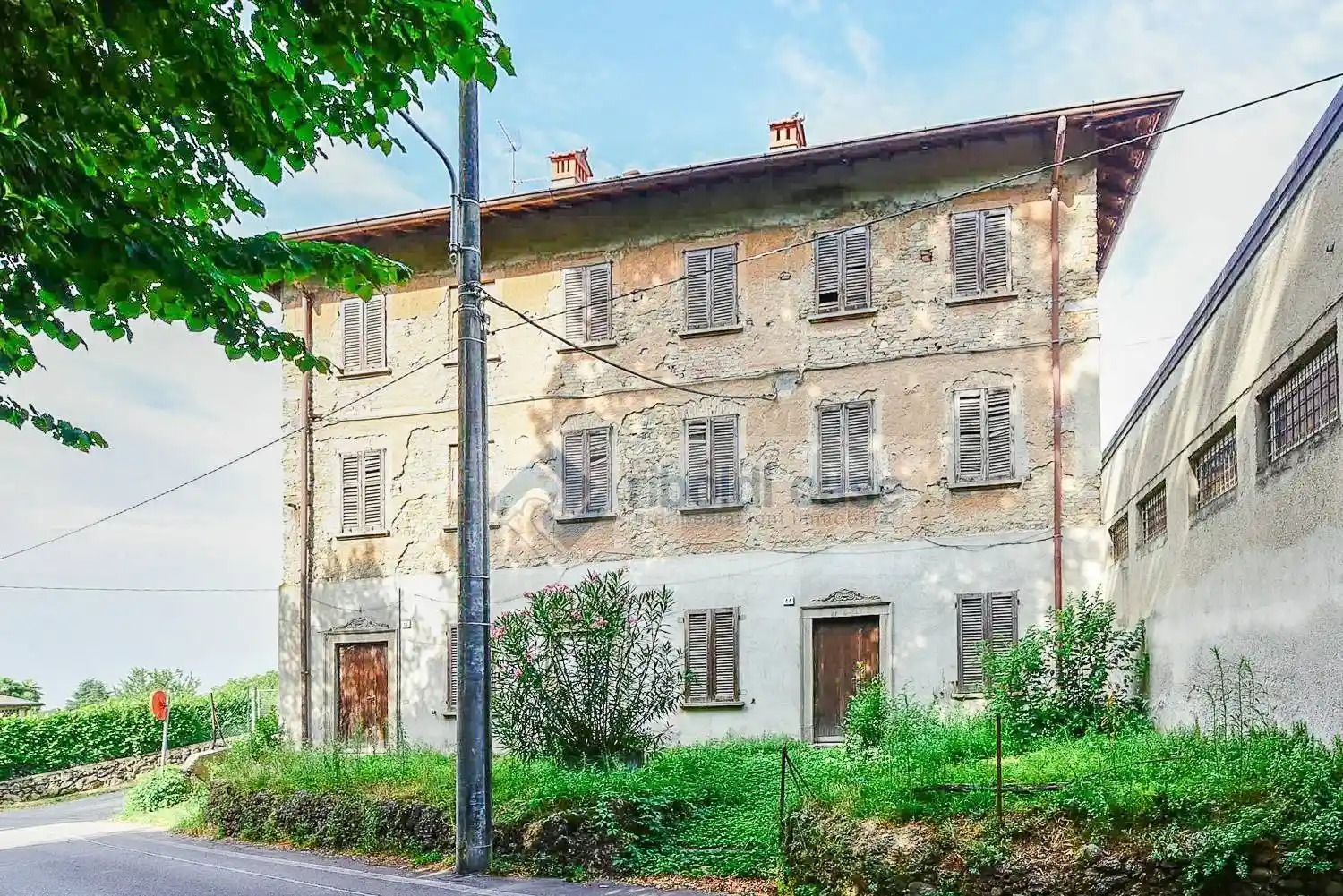 Casa indipendente in vendita a Besana in Brianza