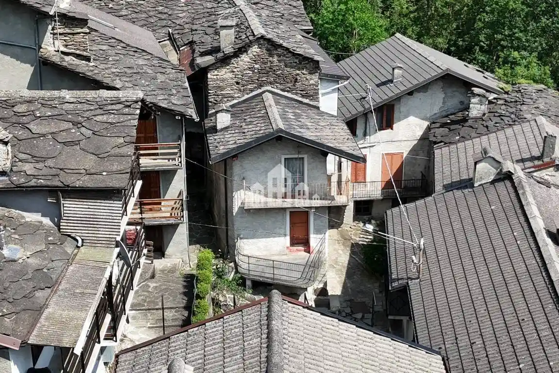 Casa indipendente in vendita a Ronco Canavese