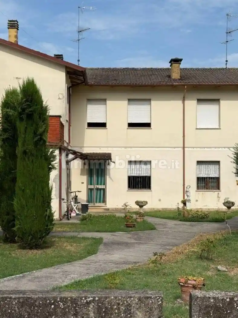 Villetta a schiera in vendita a Ostiglia