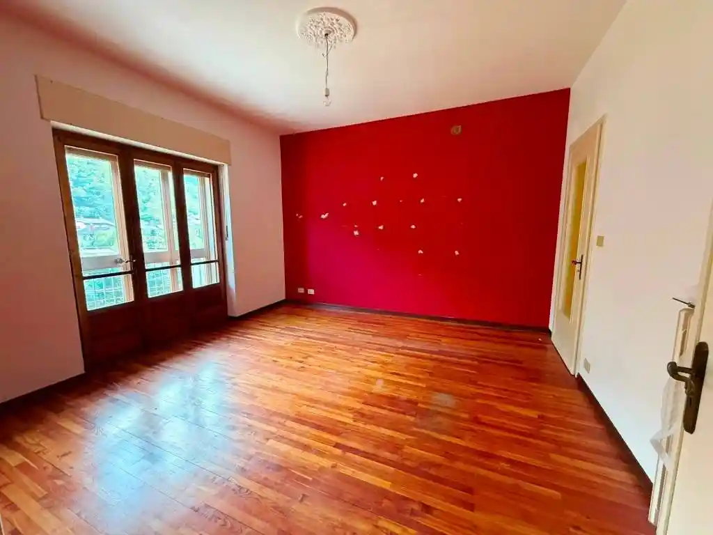 Appartamento in vendita a Pomaretto