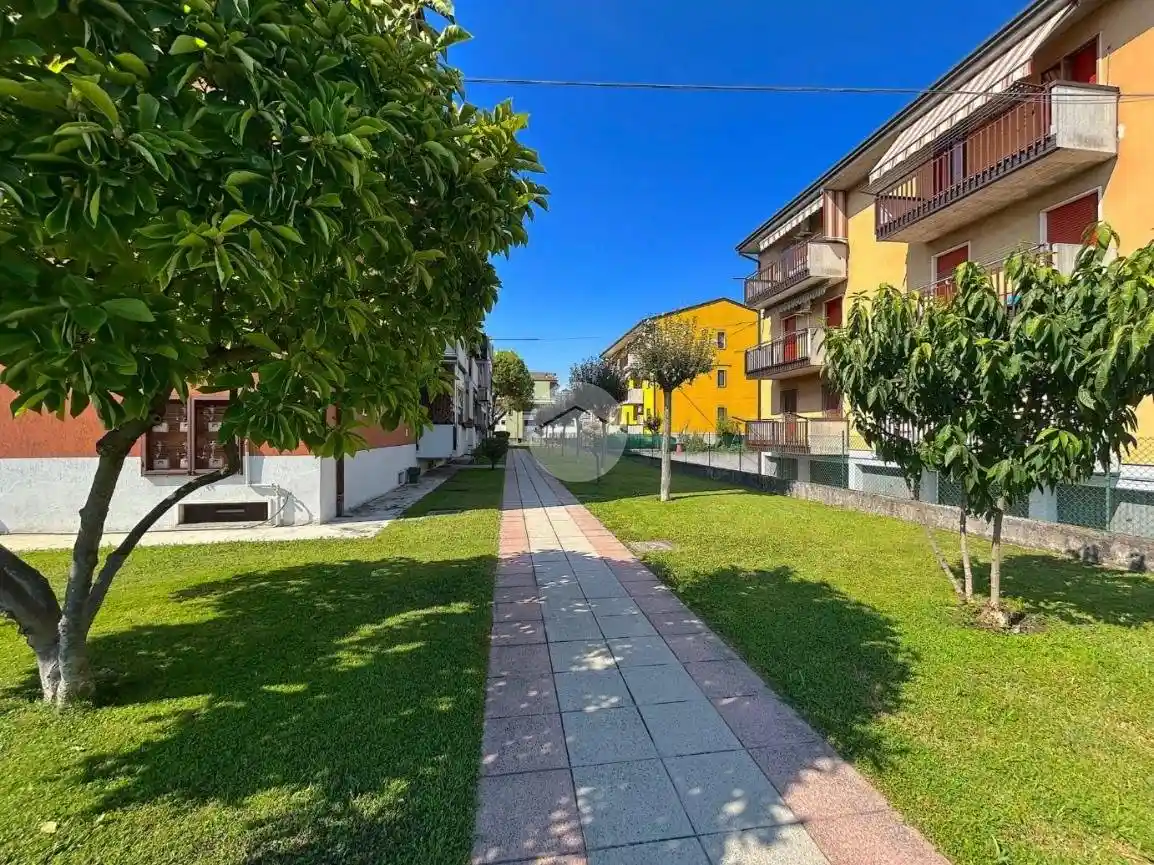 Appartamento in vendita a Castel d'Azzano