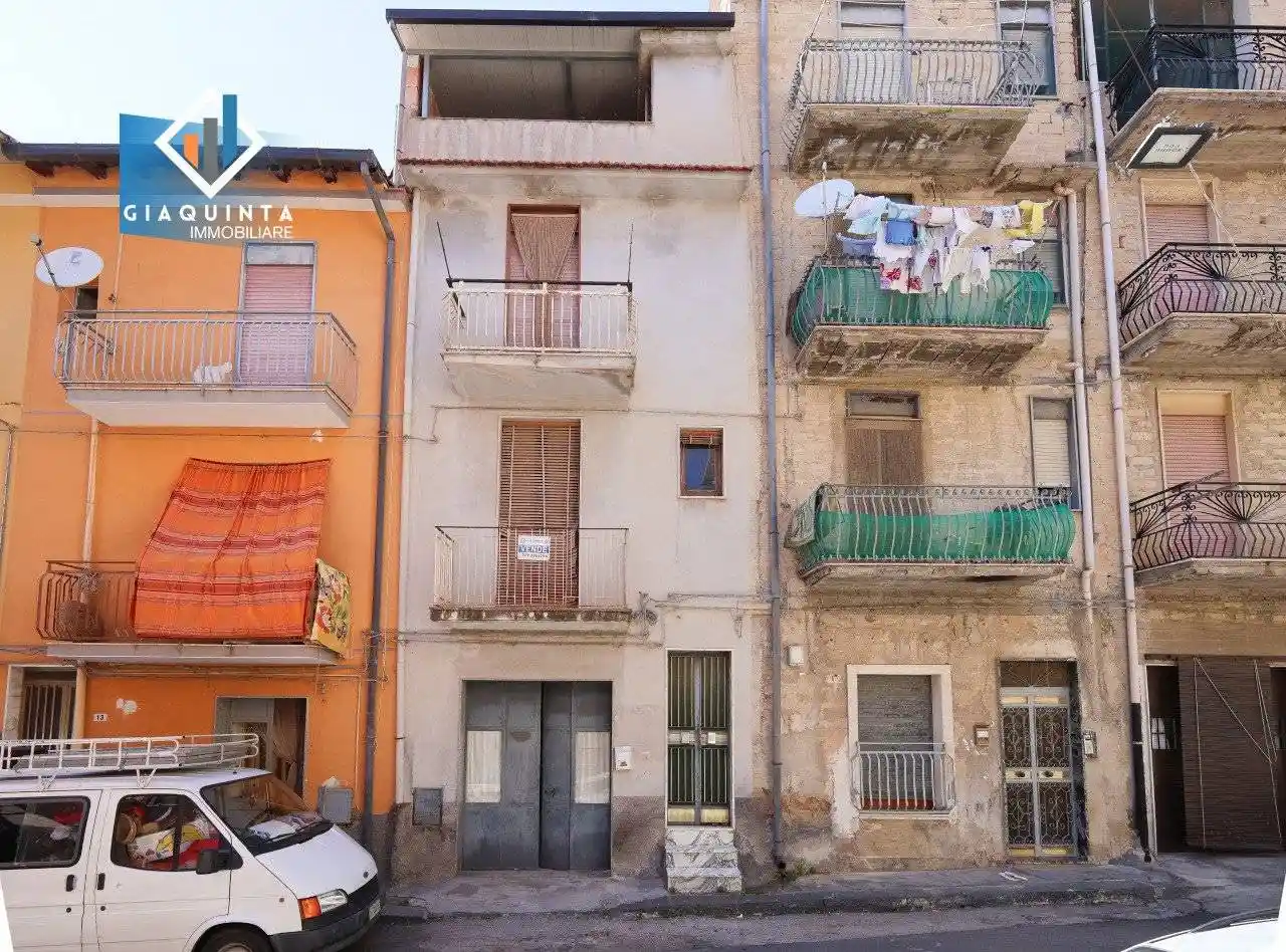 Casa indipendente in vendita a Palagonia