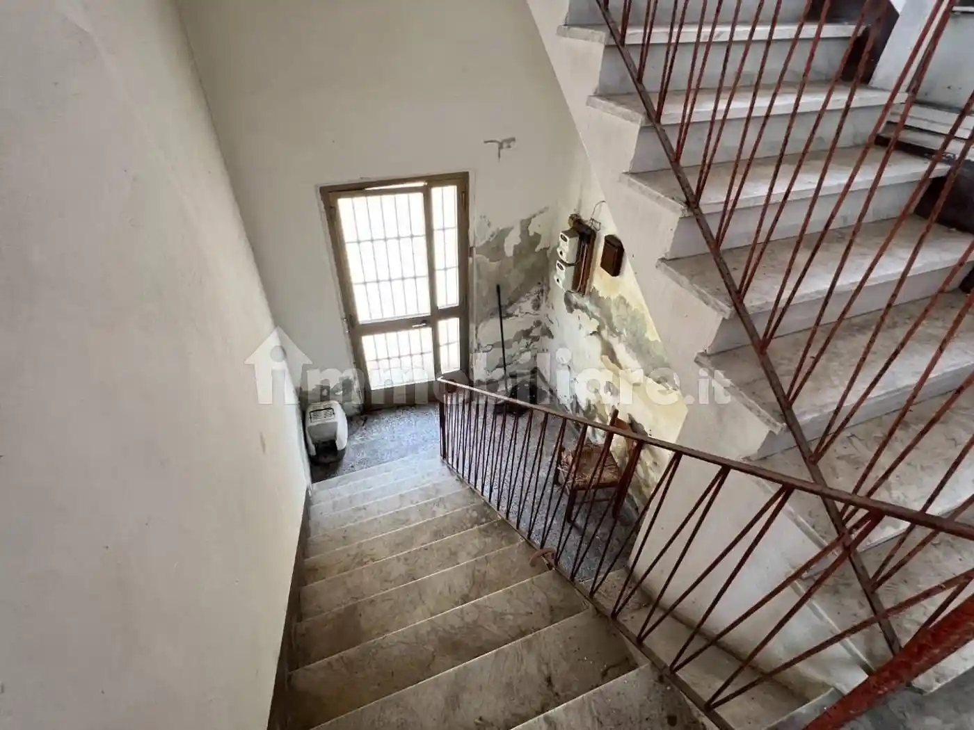 Casa indipendente in vendita a Massa