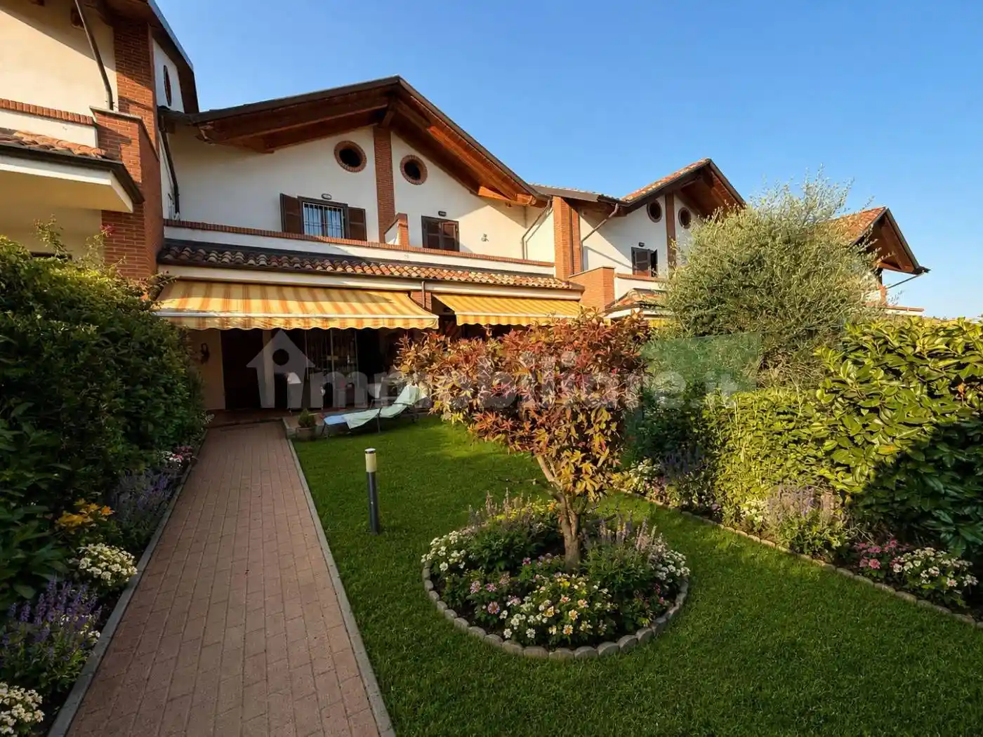 Villa in vendita a Trofarello