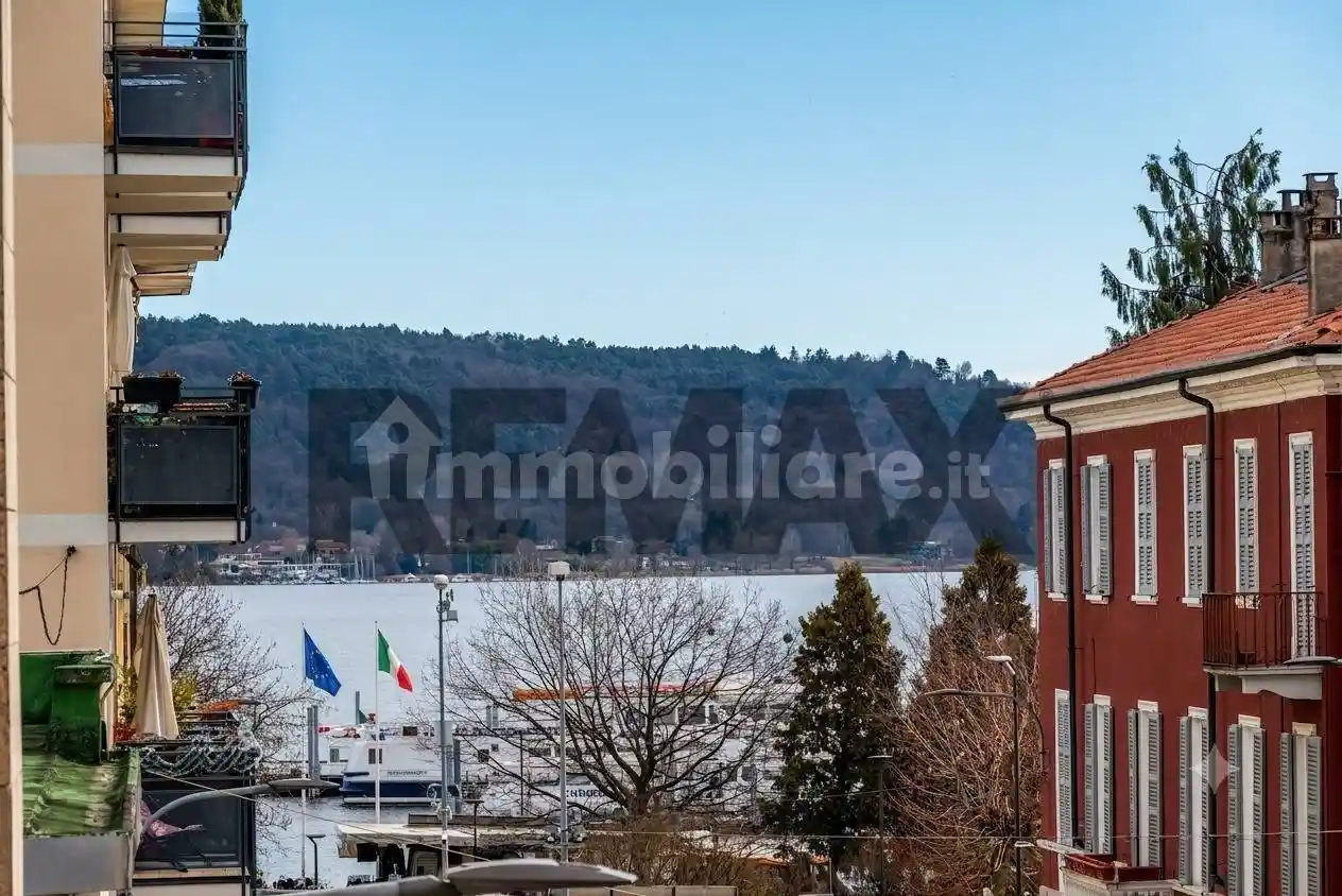 Appartamento in affitto a Arona