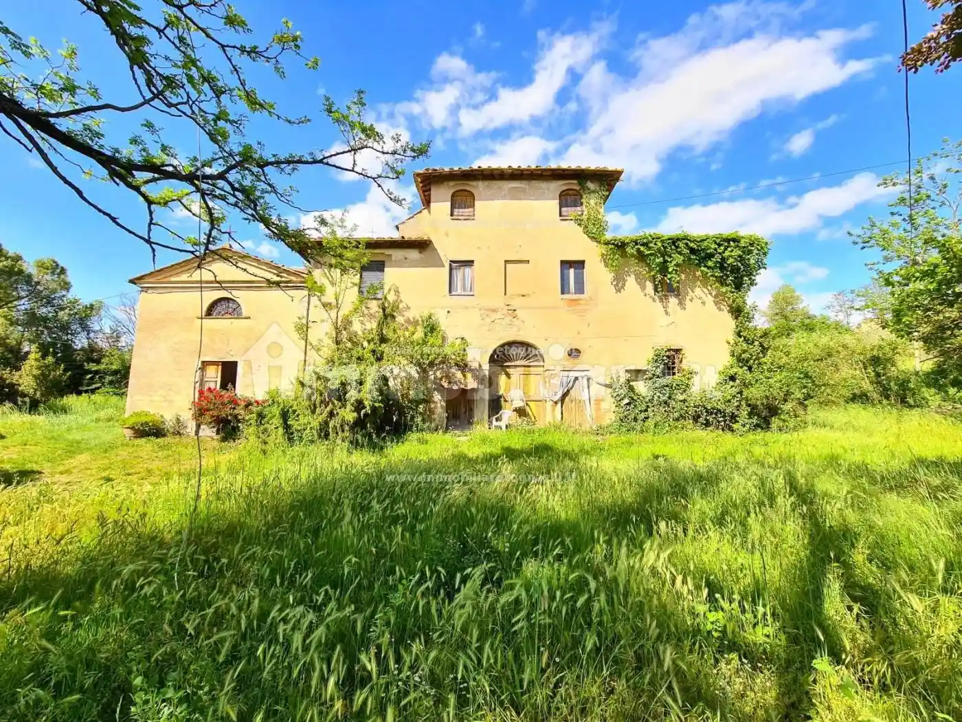 Rustico - Casale in vendita a Castelfiorentino