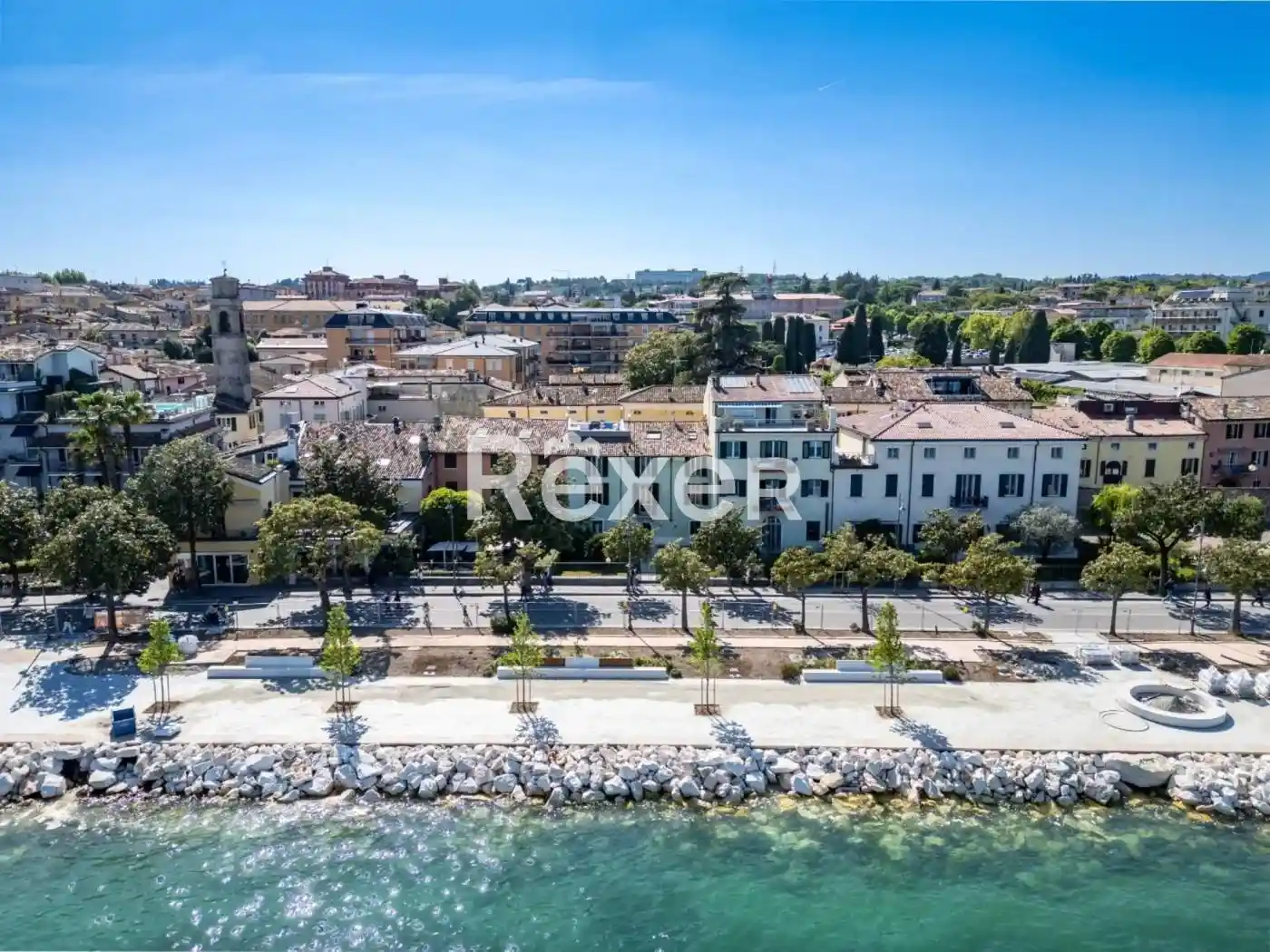 Casa indipendente in vendita a Desenzano del Garda