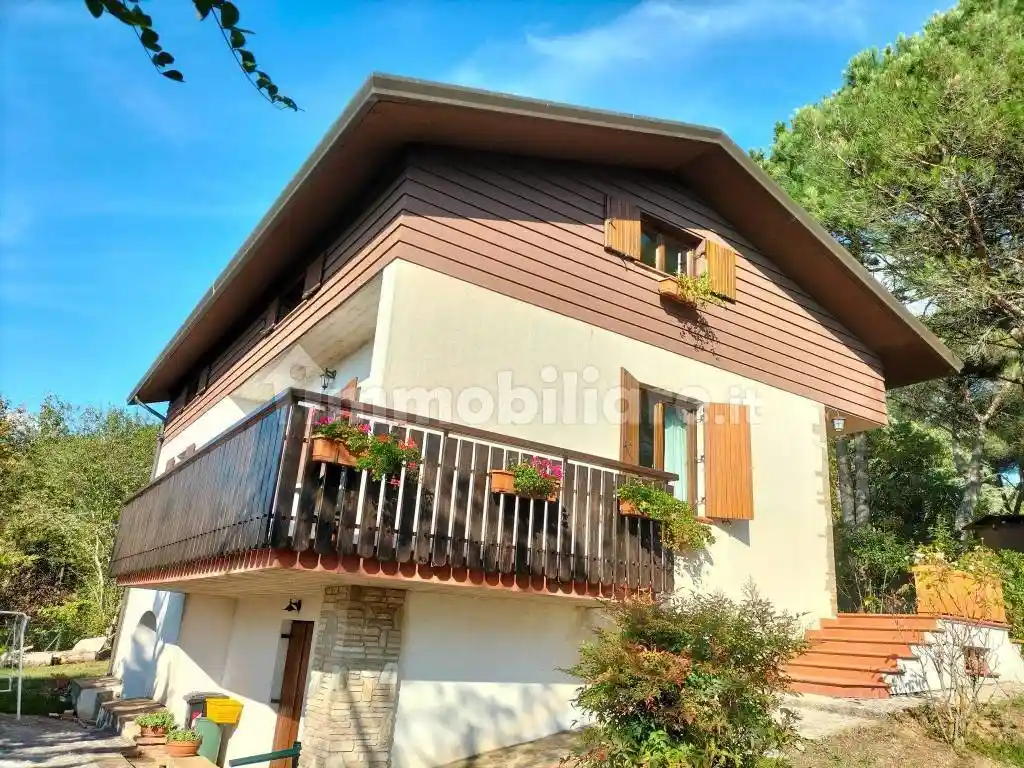 Villa in vendita a Passignano sul Trasimeno