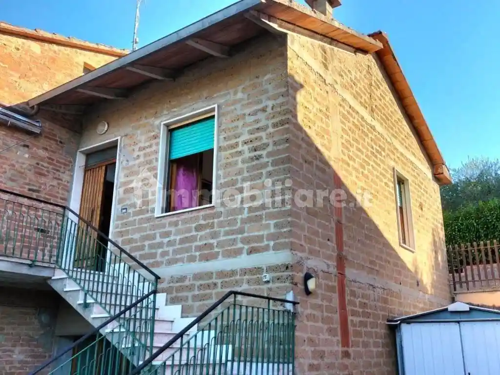 Casa indipendente in vendita a Castiglione del Lago