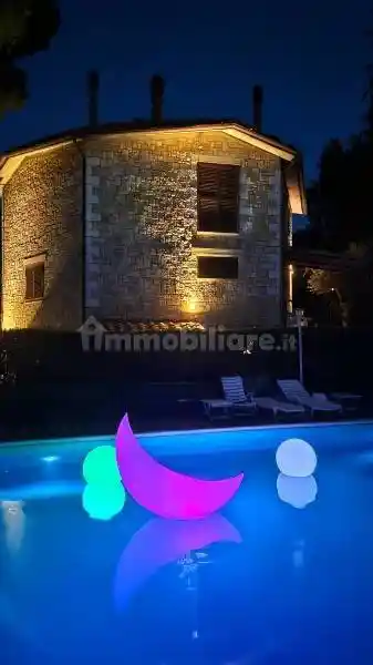 Villa in vendita a Cetona