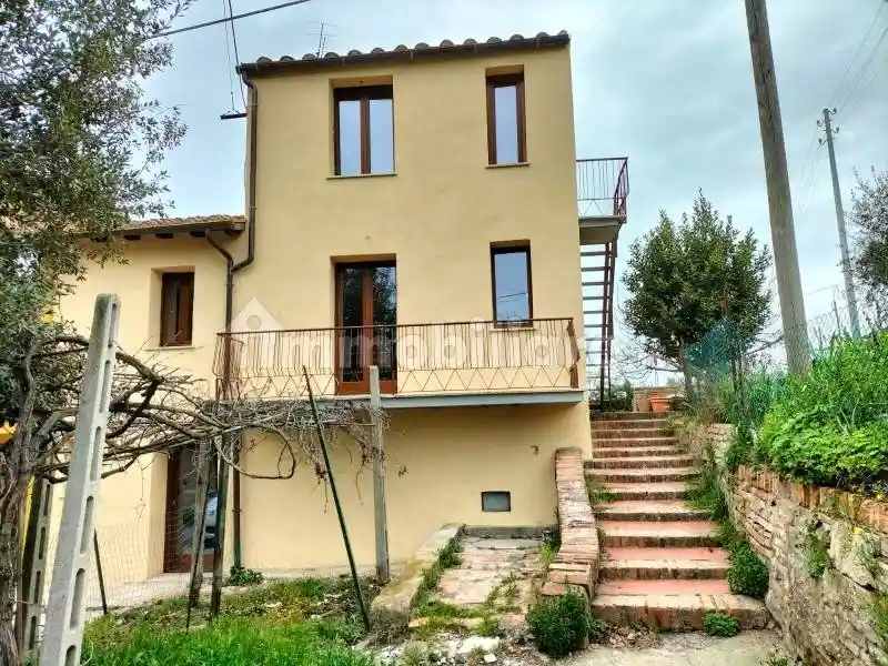 Casa indipendente in vendita a Castiglione del Lago