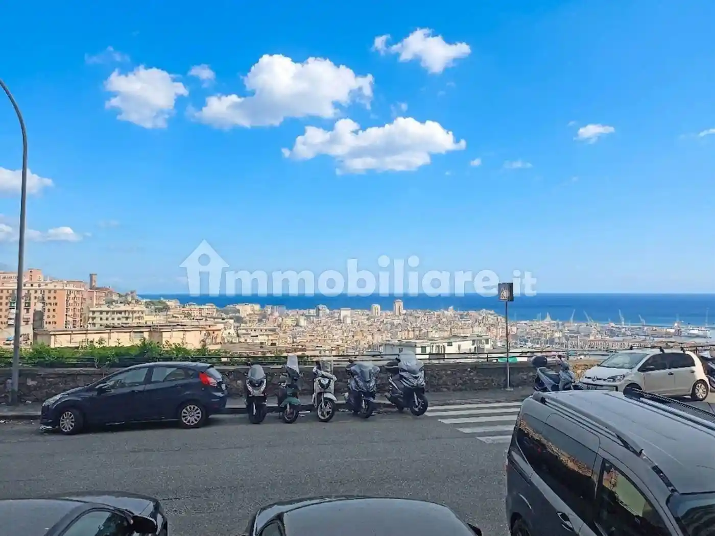 Appartamento in vendita a Genova