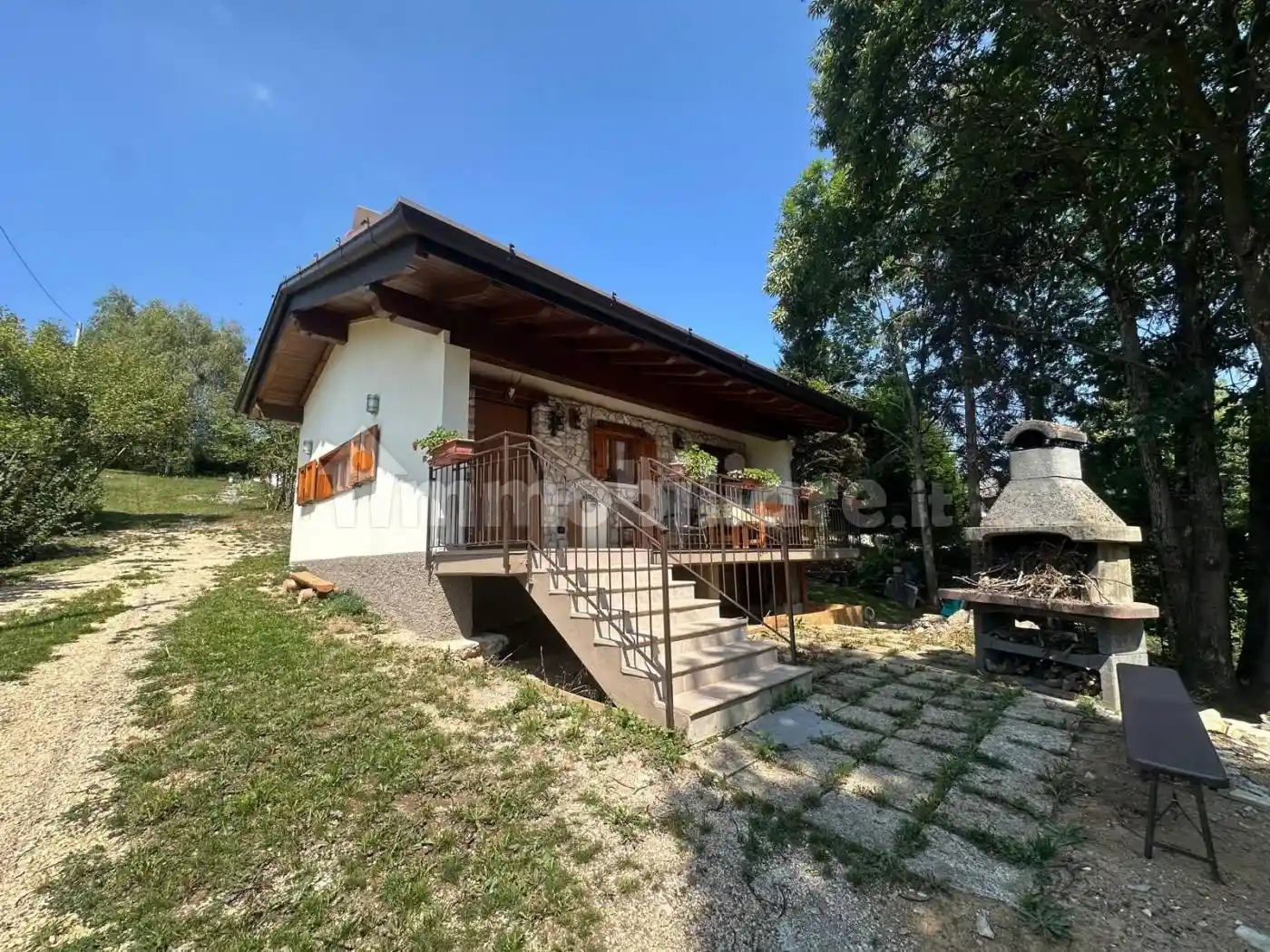 Villa in vendita a Serle