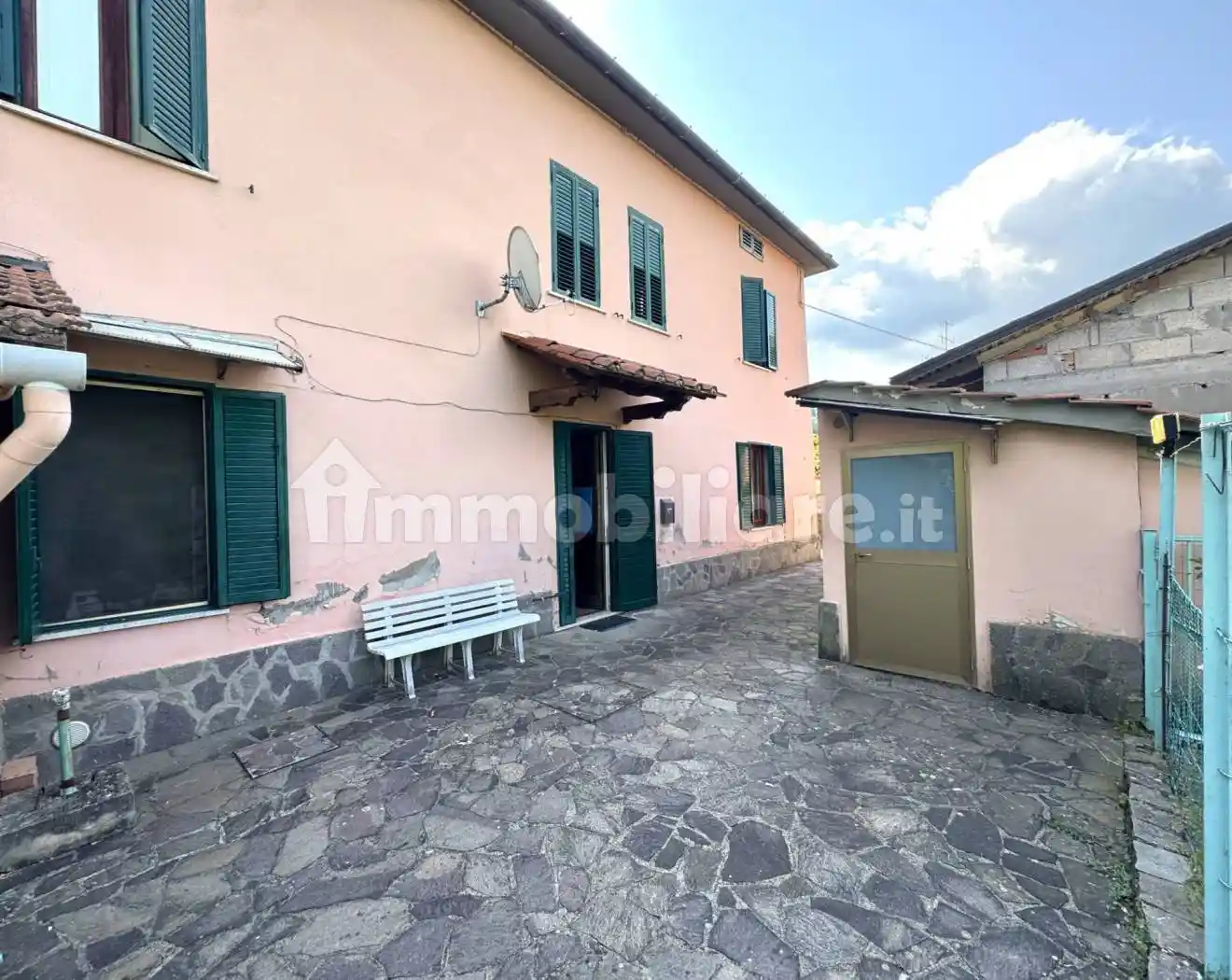 Casa indipendente in vendita a Vernio