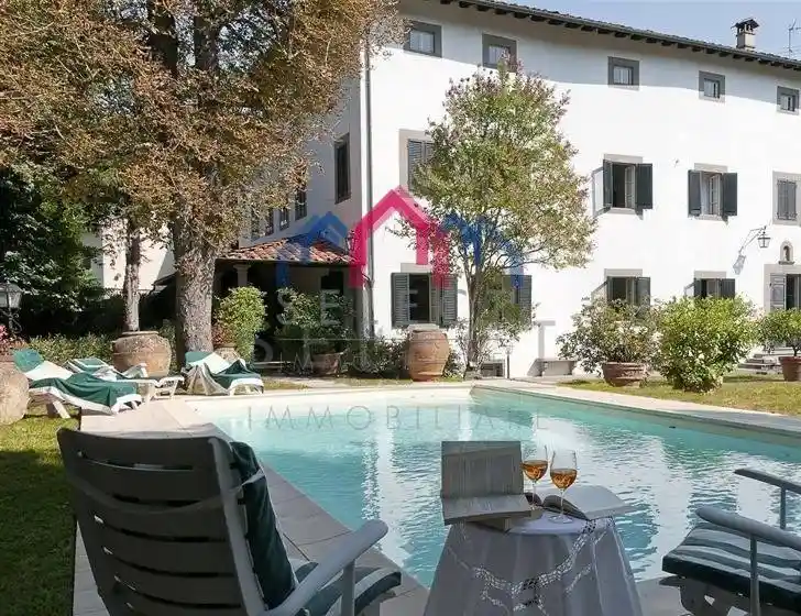 Villa in vendita a Bagni di Lucca