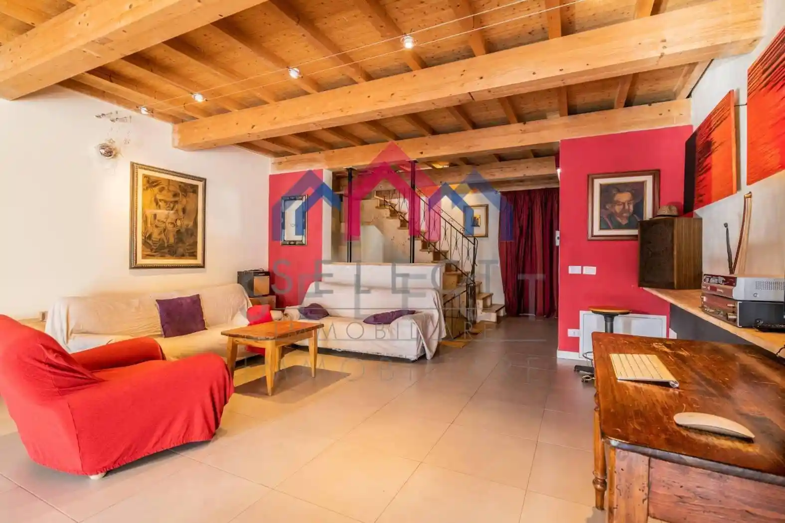 Palazzo - Edificio in vendita a Borgo a Mozzano