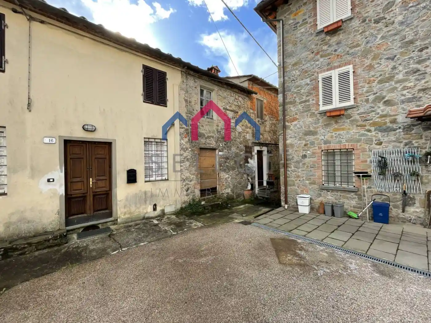 Casa indipendente in vendita a Borgo a Mozzano