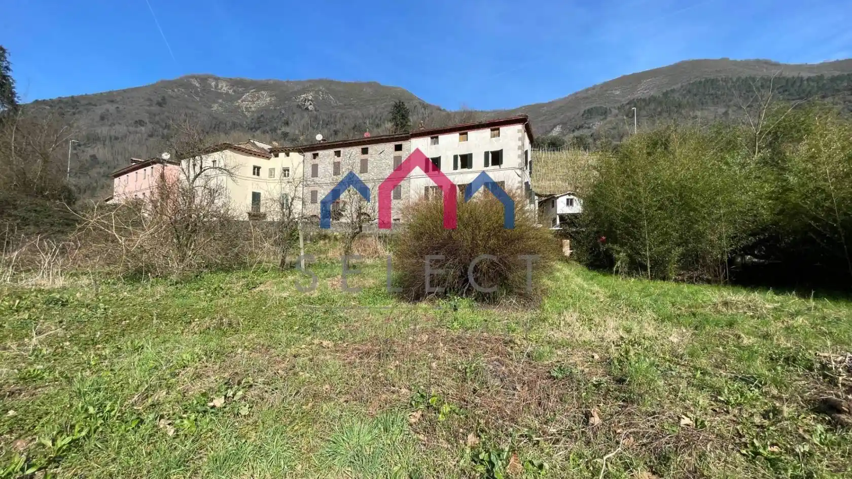 Casa indipendente in vendita a Borgo a Mozzano