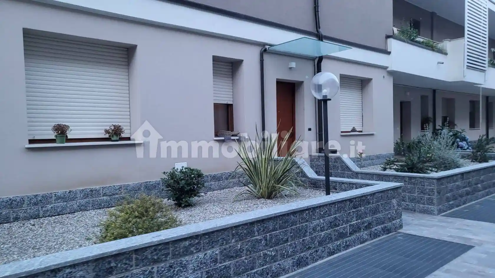 Appartamento in affitto a Arese