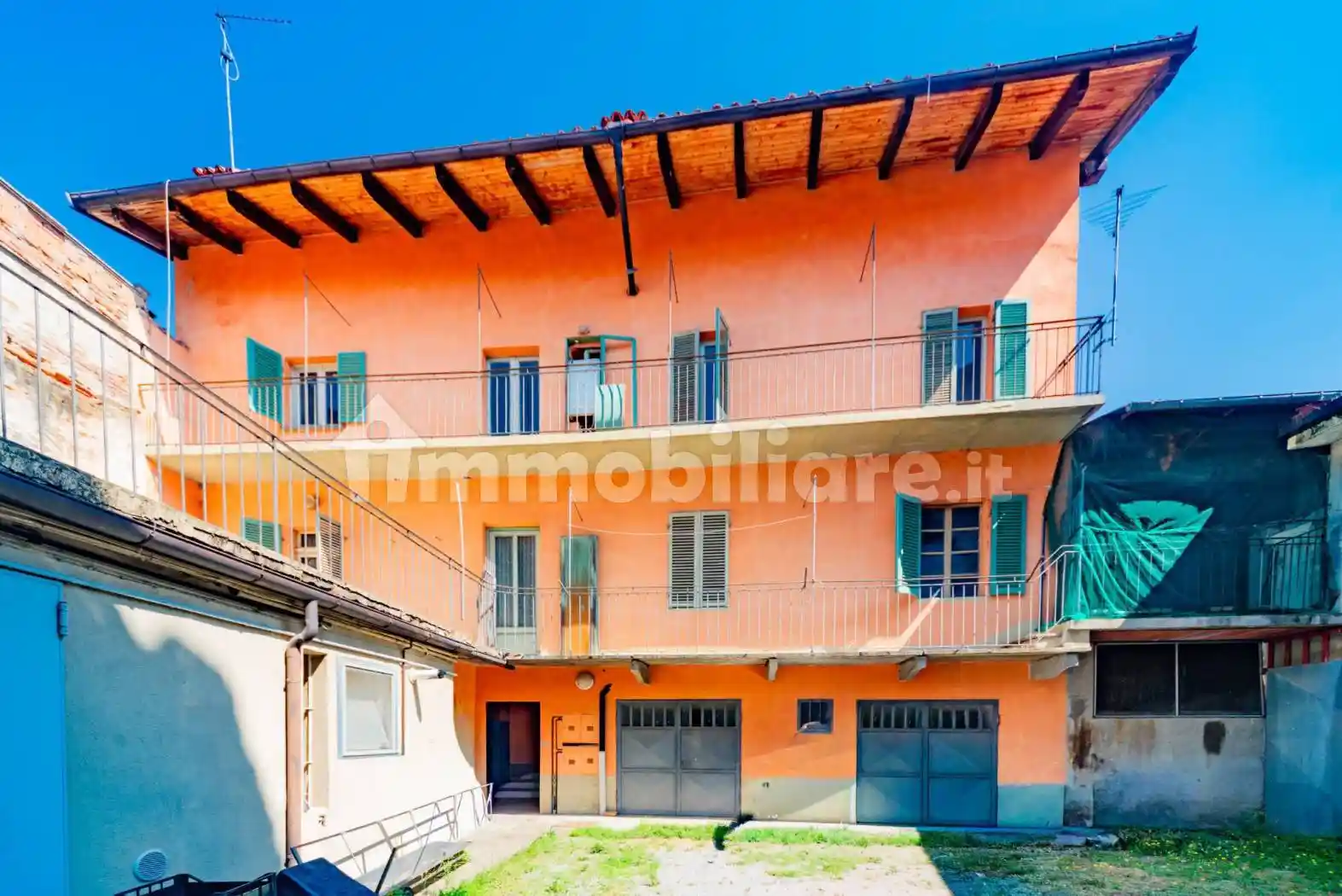 Villa in vendita a Busca