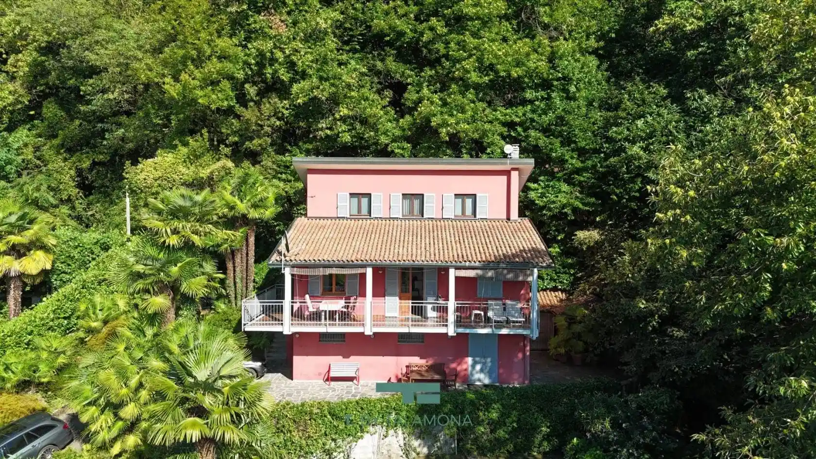 Casa indipendente in vendita a Porto Valtravaglia