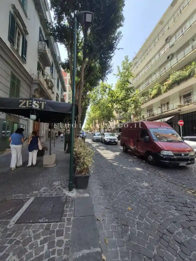 Appartamento in vendita a Napoli