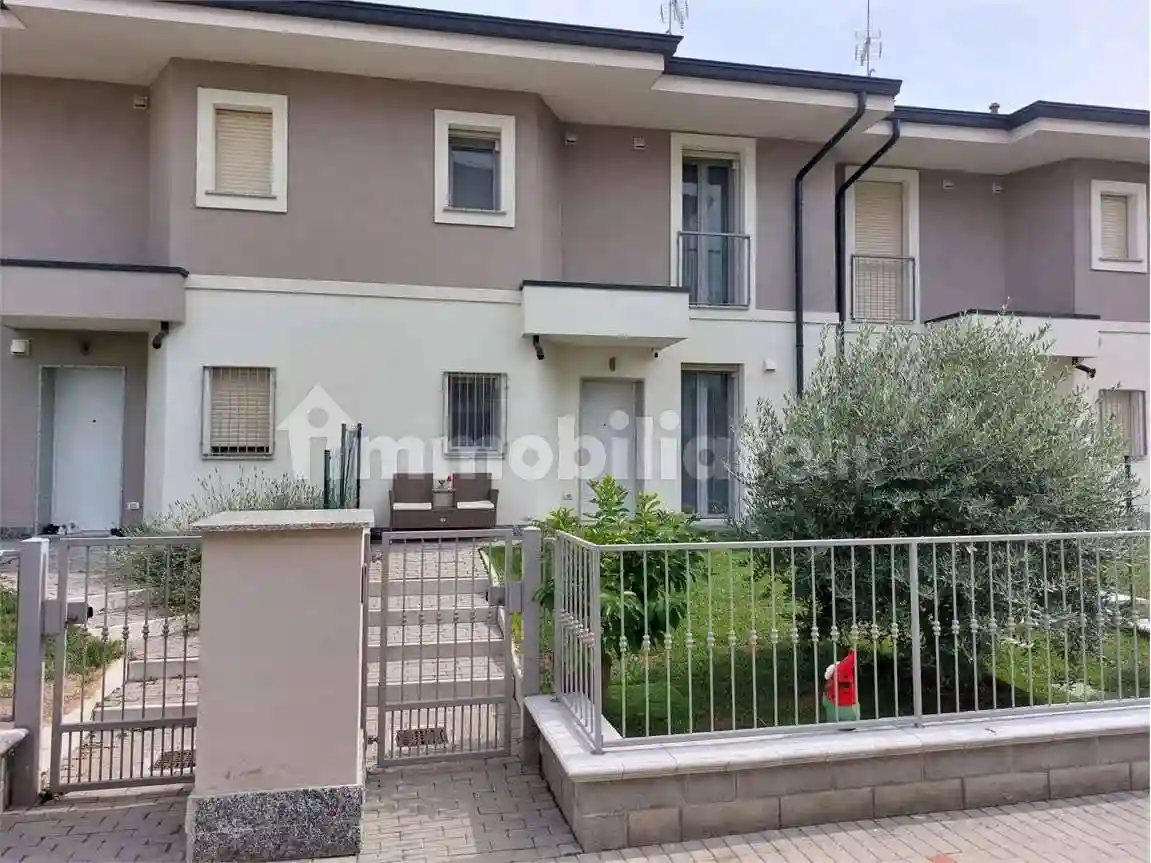 Villetta a schiera - foto 2