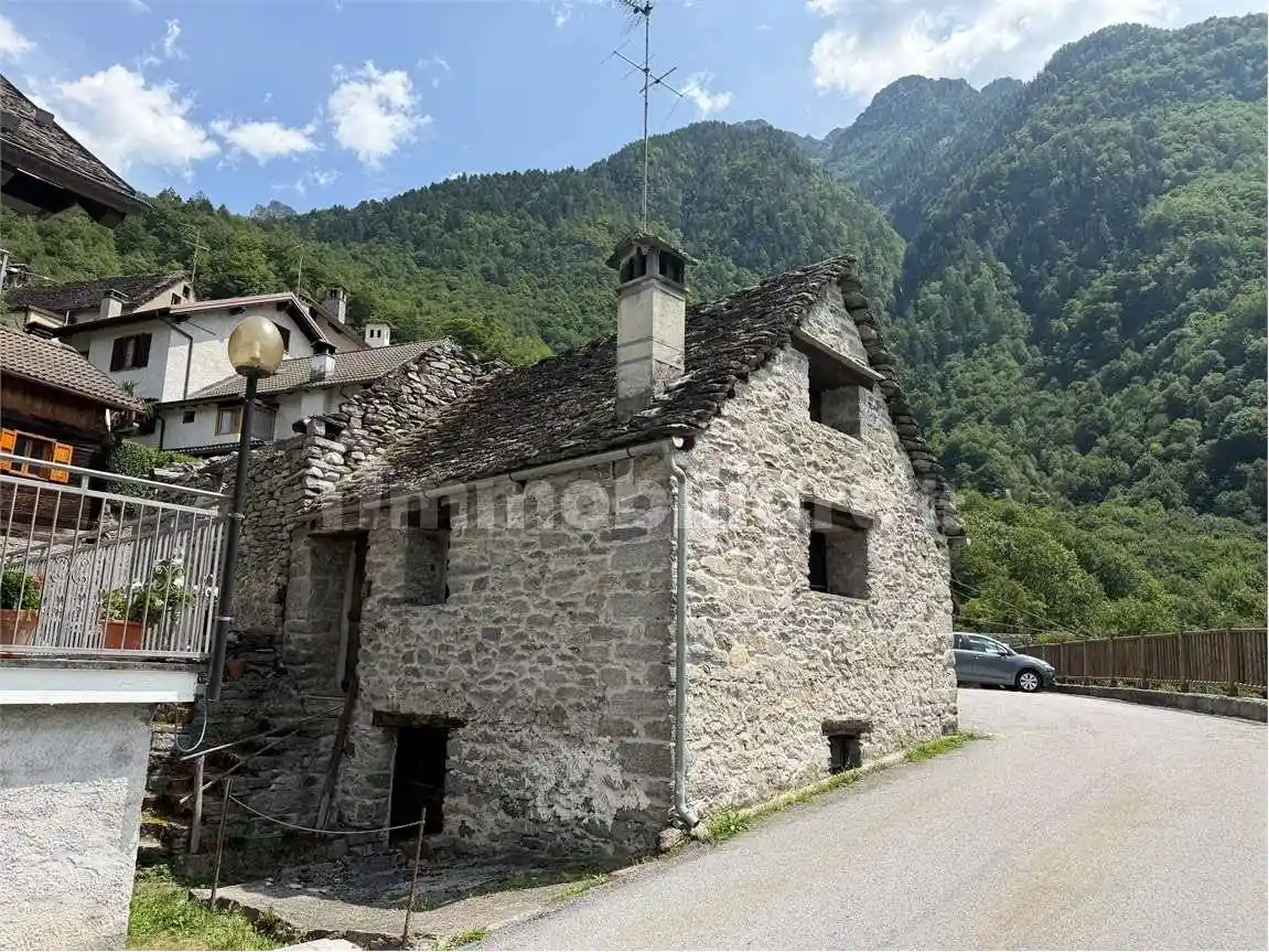 Rustico - Casale in vendita a Crodo