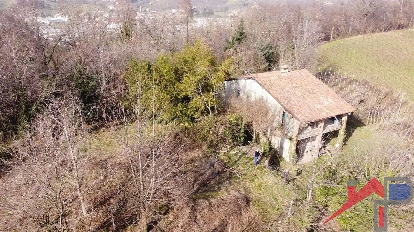 Rustico - Casale in vendita a Ambivere