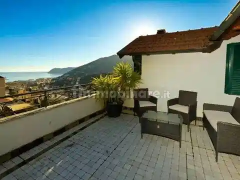 Appartamento in vendita a Alassio