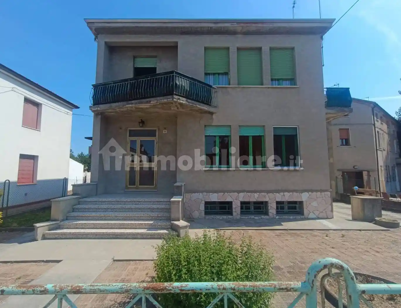 Villa in vendita a Bondeno