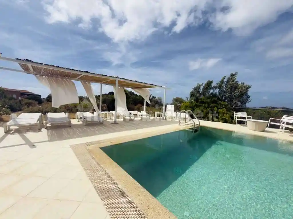 Villa in vendita a Trinità d'Agultu e Vignola