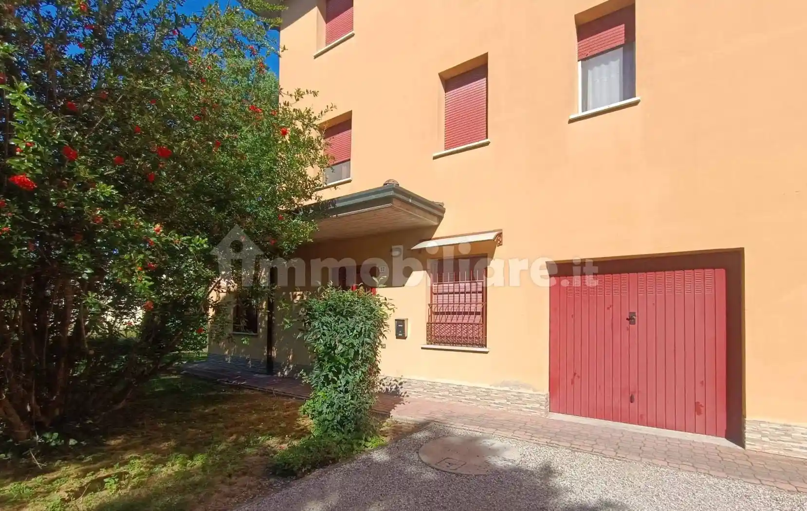 Appartamento in vendita a Cento