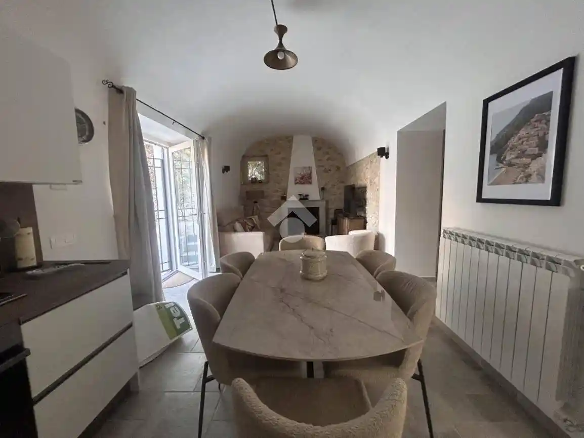 Casa indipendente in vendita a San Donato Val di Comino