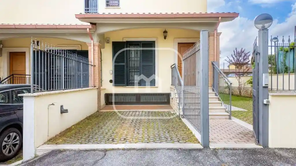 Villetta a schiera in vendita a Roma