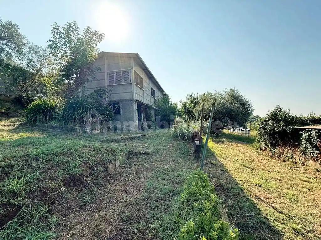 Rustico - Casale in vendita a Pietrasanta