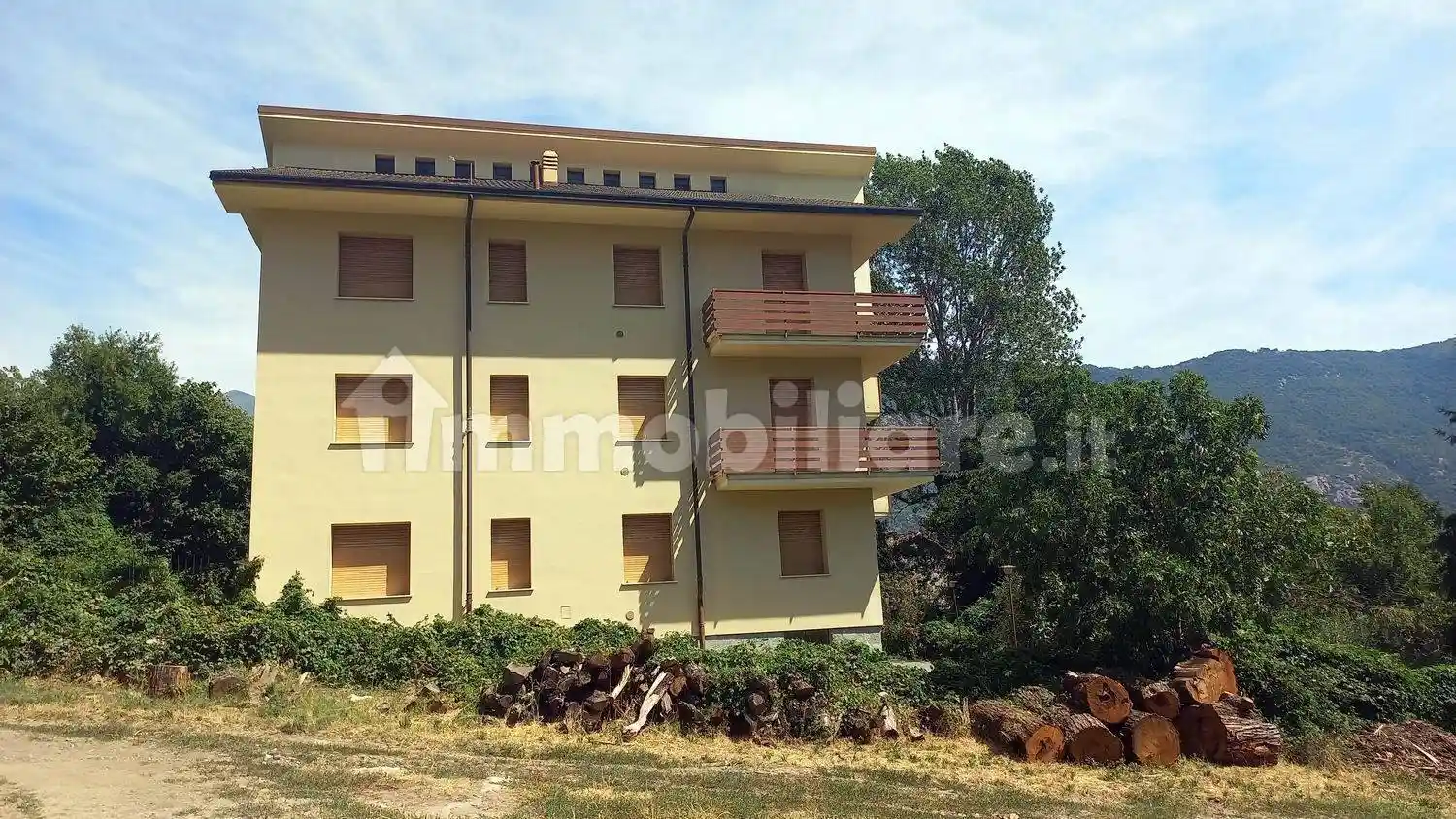 Palazzo - Edificio in vendita a Villar Focchiardo